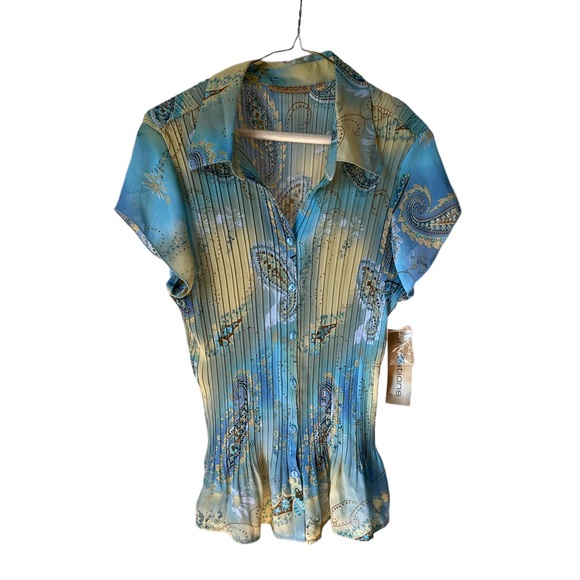 ✨ Brand new Notations paisley, pleated blouse with ruffled bottom✨ - Picture 3 of 7